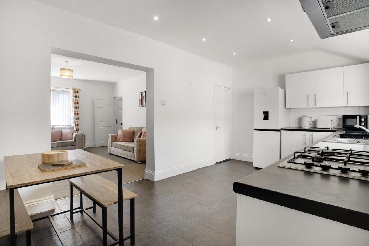 אשינגטון Elegantly 2-Bedroom In Ashington, Sleeps 3 מראה חיצוני תמונה